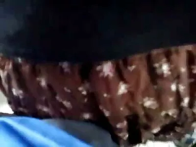 ಅವಳ ಲ್ಯಾಟಿನ್ ಬೇಬ್ ಗಾಗಿ ನರಳುತ್ತಿದ್ದಾಳೆ